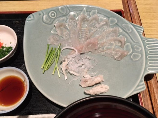 å±±å£ç芳å
ã®äžæ³äºæ¥ã®ã¢ãã«ã³ãŒã¹ãå³éž