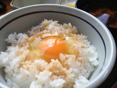 岡山県が発祥!極上の味が味わえる卵かけご飯の名店「食堂かめっち」