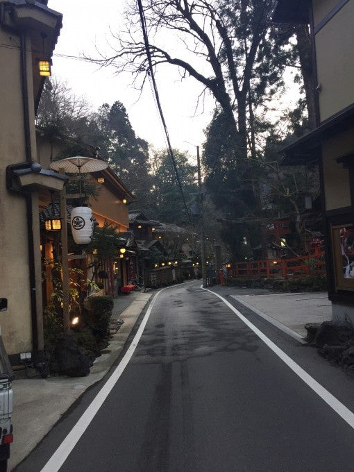 京éœã§ãå§ãã®ããŒãã¹ããããå³éž